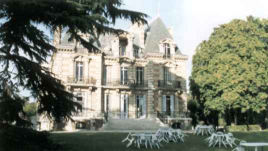  e chateau du val joli
